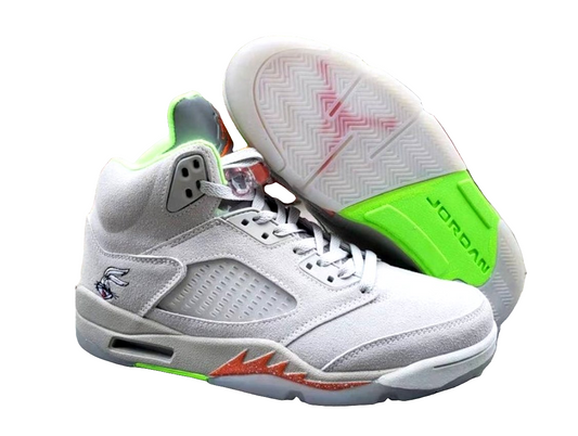 Les baskets Air Jordan 4 offrent un style iconique et une performance remarquable.
De plus,leur design distinctif et l'utilisation. Pas cher, sneakers verte