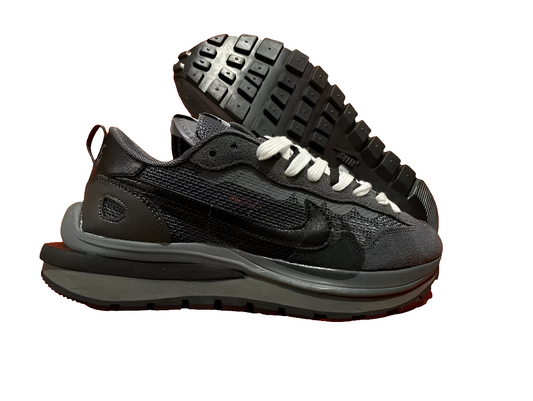 Les Baskets Nike LDWaffle x Sacai combinent style audacieux et innovation. Leur design surdimensionnées . Pas cher. Le moins cher.