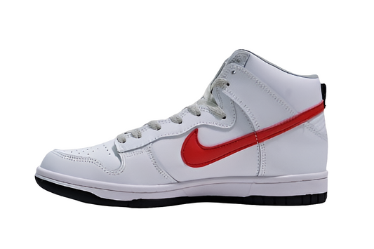 Les baskets Nike SB Dunk allient un style emblématique à un confort supérieur. Leur design légendaire et leurs matériaux de haute qualité. Pas cher.le moins cher .