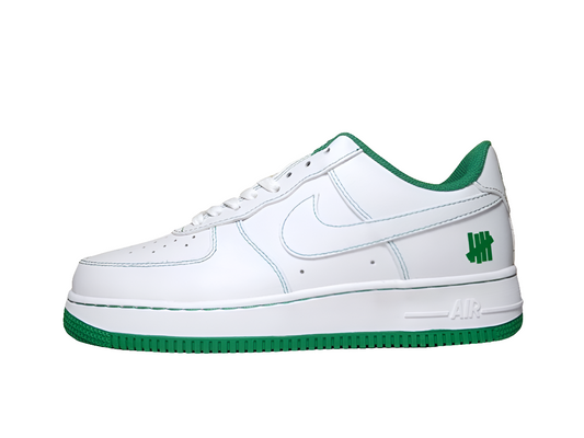 Les baskets Nike Air Force 1 combinent style et performance, offrant une expérience exceptionnelle.pas cher. Le moins cher.