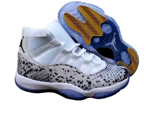 Baskets air Jordan 11 Retro
OVO Grey Snakeskin
