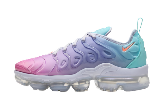 Les Nike Air Vapormax Plus TN Femme incarnent une fusion audacieuse entre l’héritage des baskets TN des années 90 et l’innovation moderne de la technologie Vapormax.