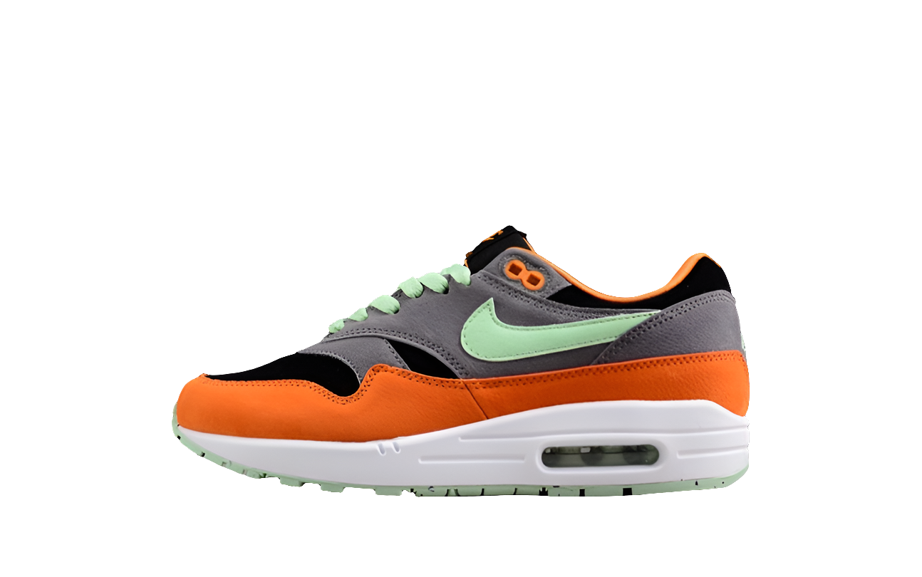 Les baskets Nike Air Max 1 sont iconiques pour leur style emblématique.retro incontournable pas cher. Le moins cher.exceptionnel 