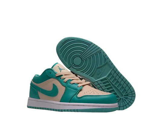 Les baskets Air Jordan 1 offrent un style iconique et une performance légendaire.

De plus, leur design emblématique et leur utilisation.