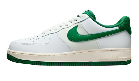 Premièrement : Les baskets Nike Air Force 1 femme sont bien plus qu’une simple paire de baskets – elles incarnent un style légendaire, un confort exceptionnel et une polyvalence inégalée.
