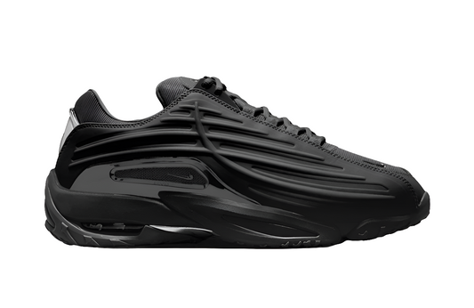 Les baskets Nike X Nocta Hot Step 2 incarnent l'alliance parfaite entre un style audacieux  haut de gamme collaboration Nocta.pas cher 