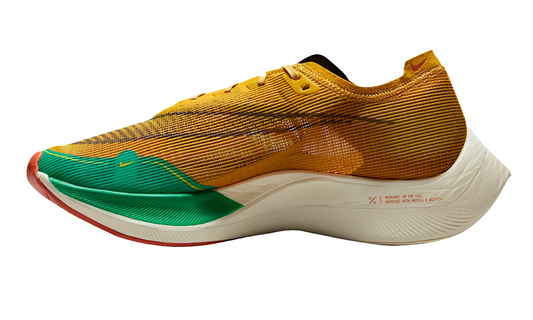 Les baskets Nike Air Zoom combinent style et performance, offrant une expérience unique. Leur design élégant. Pas cher. Le moins Cher.