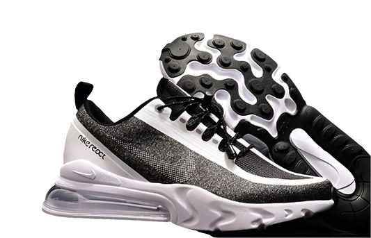 Les baskets Nike React offrent une combinaison exceptionnelle de style moderne et d'innovation technologique. Leur design élégant et les lignes épurées en font un choix incontournable.pas cher.le moins cher.