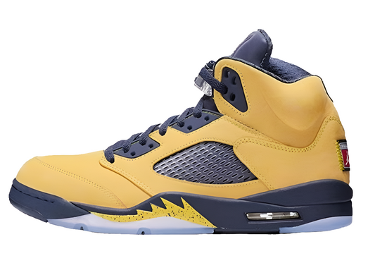Les baskets Air Jordan 5 offrent un style audacieux et une performance exceptionnelle. leur design unique emblématique. Pas cher. Le moins cher. 