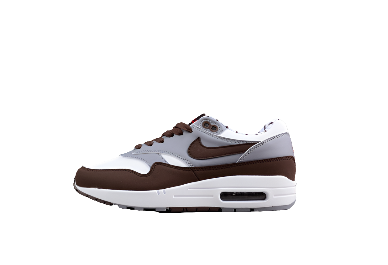 Les baskets Nike Air Max 1 sont iconiques pour leur style emblématique.retro incontournable pas cher. Le moins cher.exceptionnel 