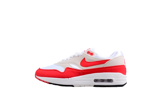 Les baskets Nike Air Max 1 sont iconiques pour leur style emblématique.retro incontournable pas cher. Le moins cher.exceptionnel 