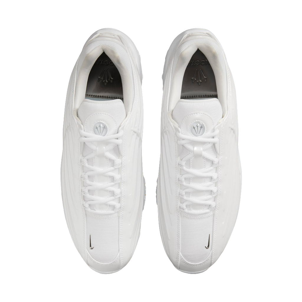 Les baskets Nike X Nocta Hot Step 2 incarnent l'alliance parfaite entre un style audacieux  haut de gamme collaboration Nocta.pas cher 