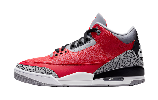 Les baskets Air Jordan 3 Triple White Femme permettent de personnaliser votre style tout en bénéficiant d’un confort supérieur.les Air Jordan 3 Triple.