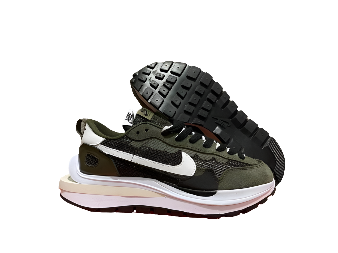 Les Baskets Nike LDWaffle x Sacai combinent style audacieux et innovation. Leur design surdimensionnées . Pas cher. Le moins cher.