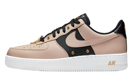 Premièrement : Les baskets Nike Air Force 1 Low femme incarnent l’alliance parfaite entre style intemporel et innovation technique.