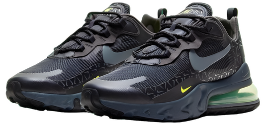 Les baskets Nike React offrent une combinaison exceptionnelle de style moderne et d'innovation technologique. Leur design élégant et les lignes épurées en font un choix incontournable.pas cher.le moins cher.