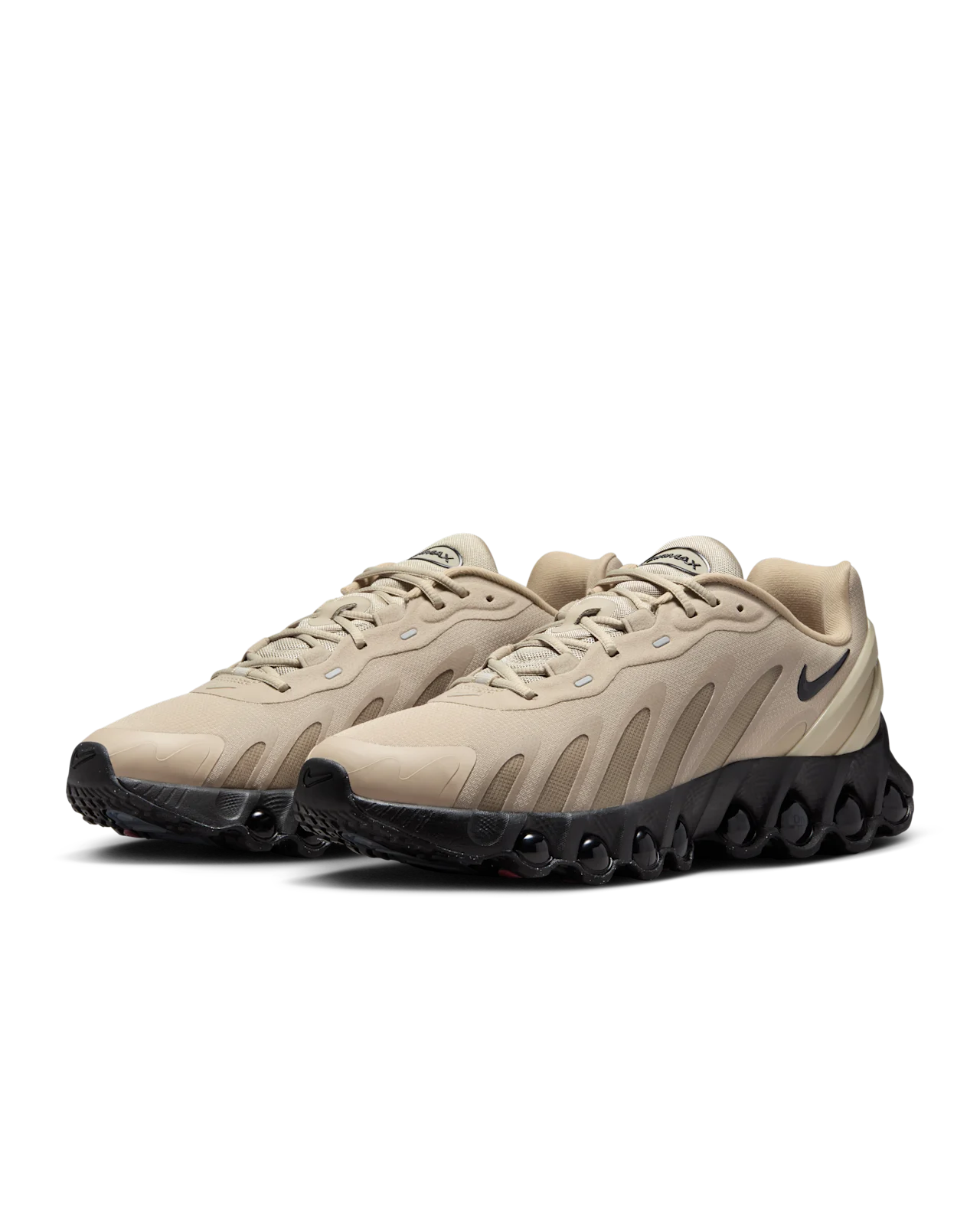 Les baskets Nike Air Max DN8 combinent innovation et design moderne pour offrir un style dynamique et une performance inégalée.pas cher . Le moins cher.