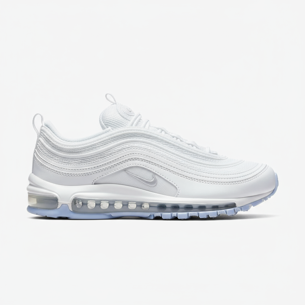 Premièrement, les baskets Nike Air Max 97 Femme incarnent un design emblématique et audacieux.

Inspirées des lignes fluides des trains à grande vitesse japonais.
