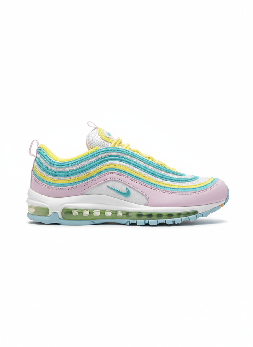 Premièrement, les baskets Nike Air Max 97 Femme incarnent un design emblématique et audacieux.

Inspirées des lignes fluides des trains à grande vitesse japonais.