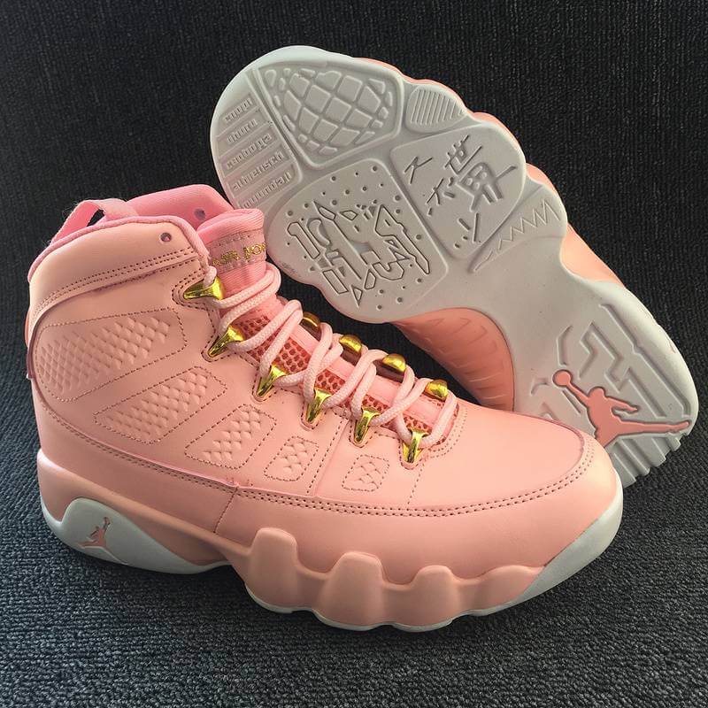 Les baskets Air Jordan 9 sont des pièces maîtresses de la mode. Depuis leur introduction.