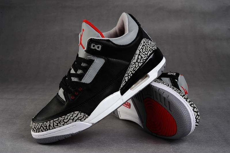 Premièrement, les baskets Air Jordan 3 Femme sont un symbole de style intemporel et de performance de haut niveau.