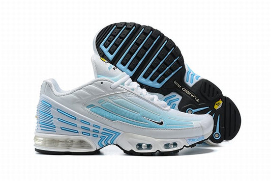 Résultats de l'évolution emblématique de la ligne Nike, les Nike TN Air Max Plus Femme sont un témoignage de l'engagement de Nike à combiner style et innovation.