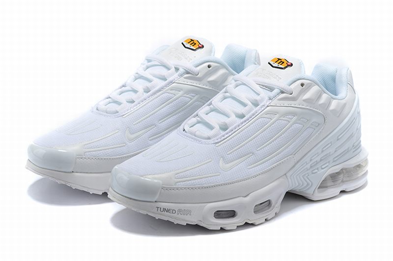 Résultats de l'évolution emblématique de la ligne Nike, les Nike TN Air Max Plus Femme sont un témoignage de l'engagement de Nike à combiner style et innovation.
