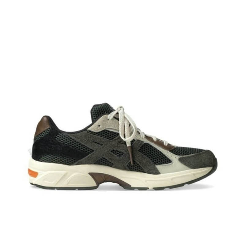 Premièrement :Les baskets Asics  offrent une combinaison parfaite de style et de performance. Leur design élégant et leurs technologies de pointe les rendent idéales pour les coureurs et les amateurs de mode. 