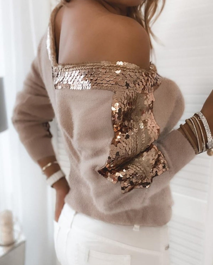 Long-sleeved fluffy knit sweater with contrasting sequins