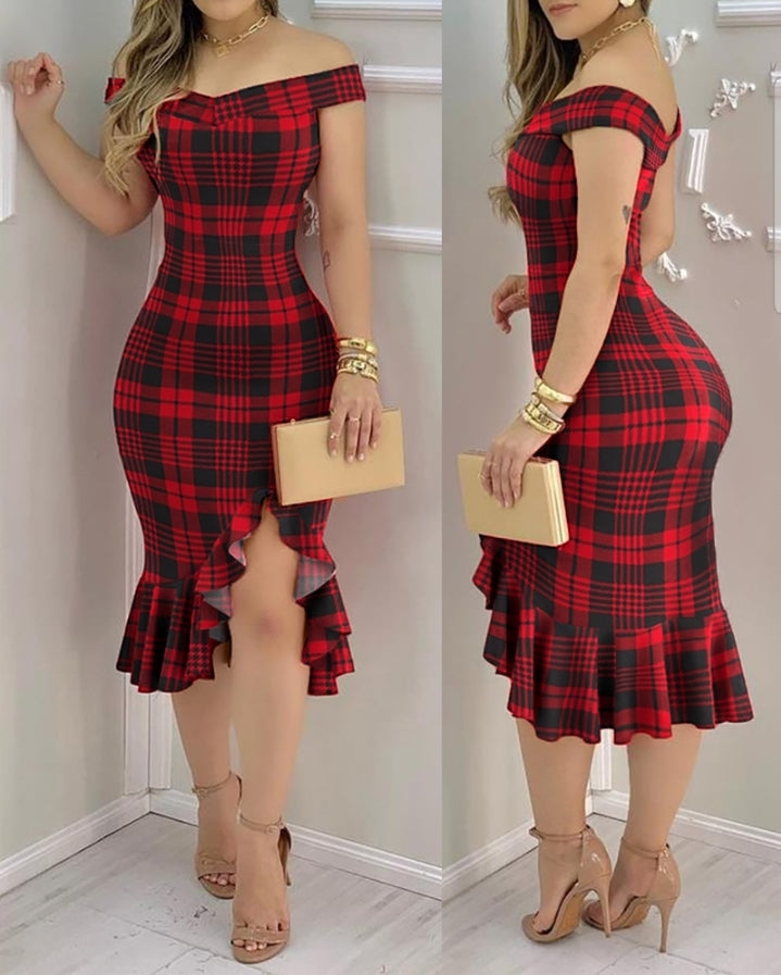 Premièrement : Cette Robe fendue à carreaux et épaules dénudées Femme.