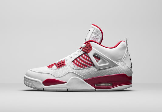 Premièrement : Les baskets Air Jordan 4 Femme se distinguent par leur design iconique et leur capacité à allier style et fonctionnalité.