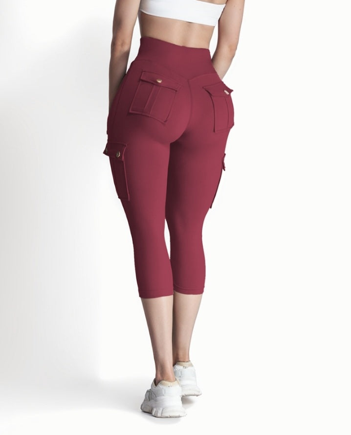 Premièrement : Ce Legging de motard taille haute avec poches à rabat pour soulever les fesses.