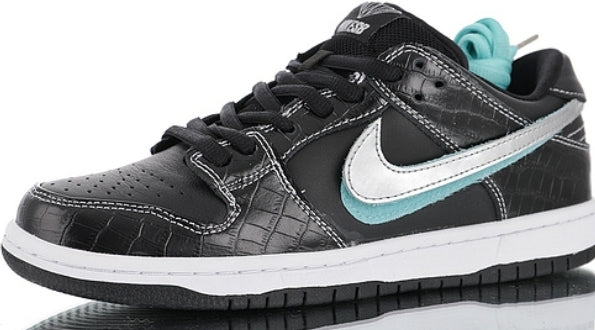 les baskets Nike SB Dunk femme Low sont un témoignage de l'engagement de Nike à combiner style et innovation.