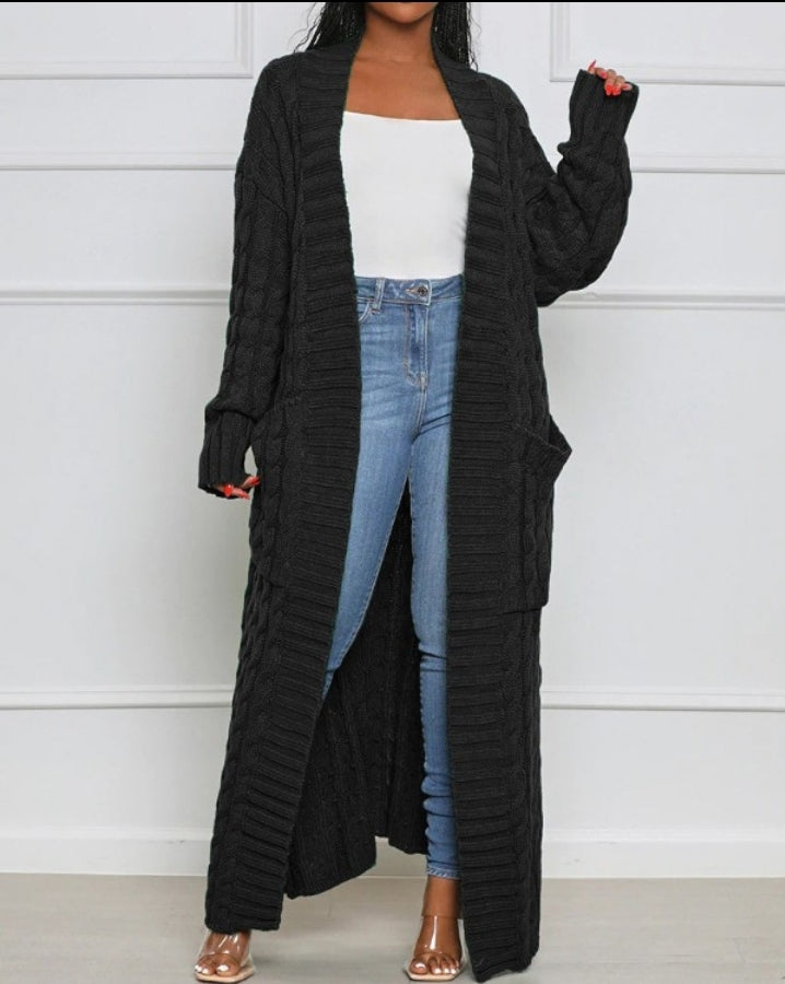 Long cable knit cardigan with pocket