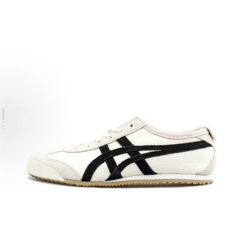 Résultats de l'engagement emblématique de la marque Asics à combiner style et innovation, les sneakers Asics Femme  sont des pièces maîtresses de la mode sportive.