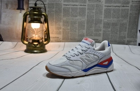 Les baskets New Balance Femme se démarquent par leur esthétique moderne et intemporelle, ainsi que par leur héritage sportif emblématique.