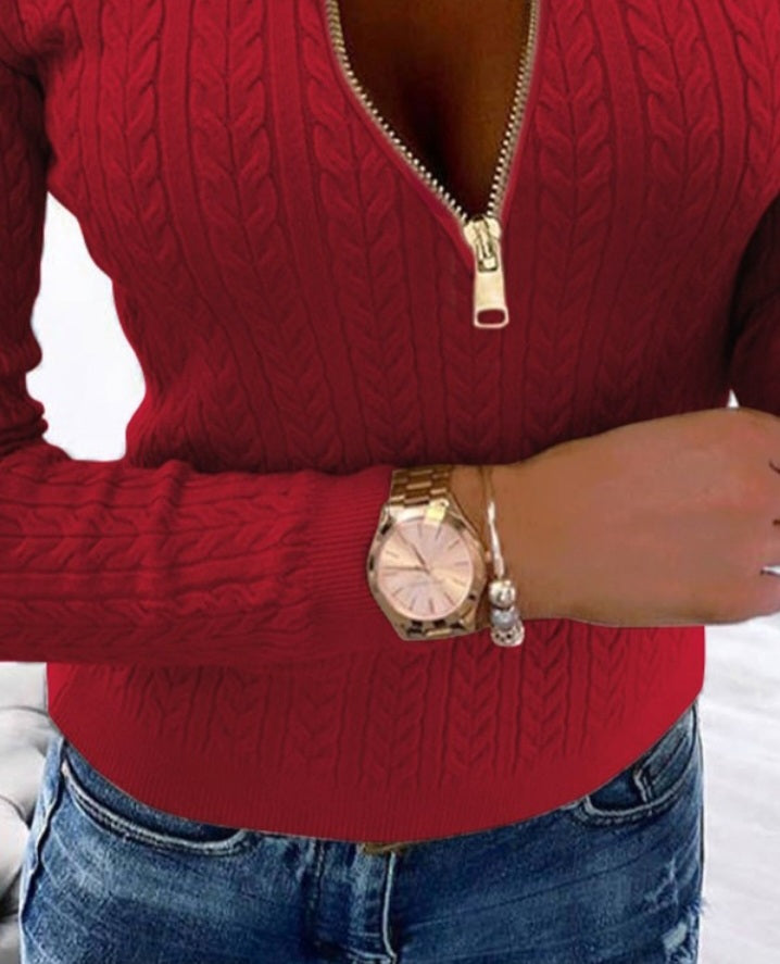 Cable knit crew neck sweater with zip