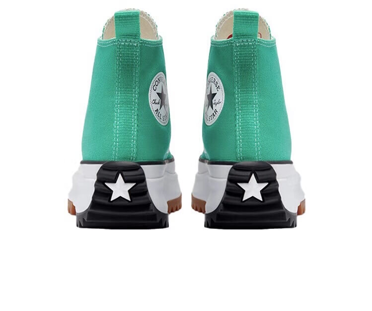 Les baskets Converse Femme se distinguent par leur design iconique et leur esthétique vintage. exceptionnel les couleurs de l'Amérique