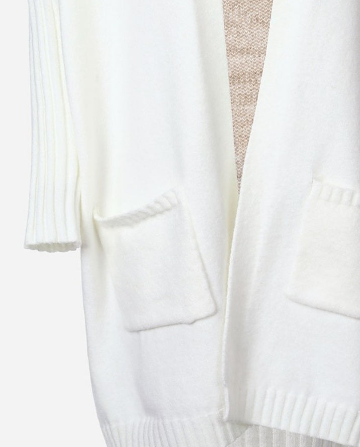 Long knitted cardigan with hood and heart print