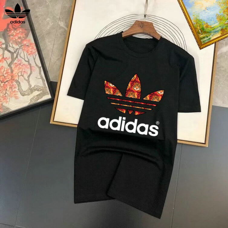 Découvrez notre collection exclusive de polos Adidas pour femme, alliant élégance sportive et confort optimal.