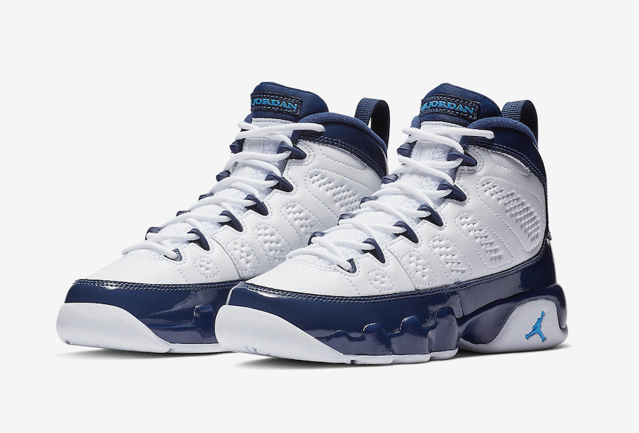 Les baskets Air Jordan 9 sont des pièces maîtresses de la mode. Depuis leur introduction.