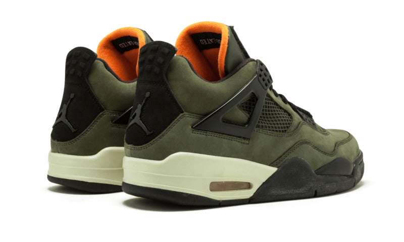 Premièrement : Les baskets Air Jordan 4 Femme se distinguent par leur design iconique et leur capacité à allier style et fonctionnalité.