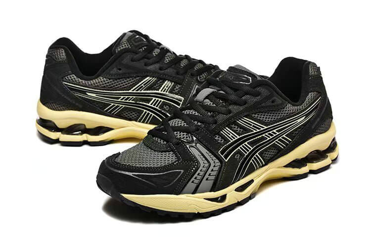 Premièrement :Les baskets Asics GEL-KAYANO offrent une combinaison parfaite de style et de performance. Leur design élégant et leurs technologies de pointe les rendent idéales pour les coureurs et les amateurs de mode