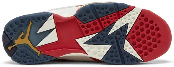 Premièrement, les baskets Air Jordan 7 Femme se distinguent par leur design iconique et leur confort exceptionnel.