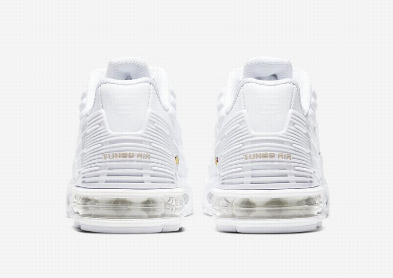 Résultats de l'évolution emblématique de la ligne Nike, les Nike TN Air Max Plus Femme sont un témoignage de l'engagement de Nike à combiner style et innovation.