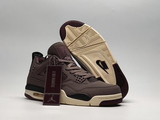 Premièrement : Les baskets Air Jordan 4 Femme se distinguent par leur design iconique et leur capacité à allier style et fonctionnalité.