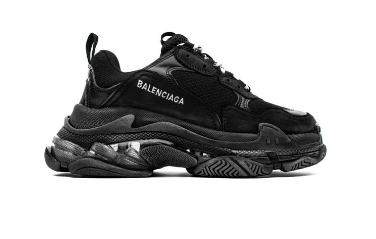 les sneakers Balenciaga Triple S "Beige Green Yellow" Femme sont un témoignage de l'engagement de Balenciaga à combiner style et innovation.