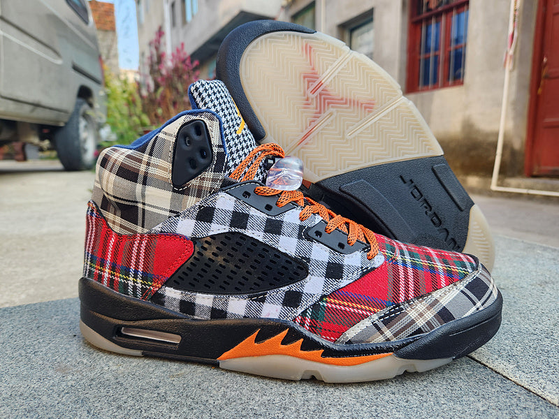 Les baskets Air Jordan 5 Femme permettent de personnaliser votre style tout en bénéficiant d’un confort supérieur.
