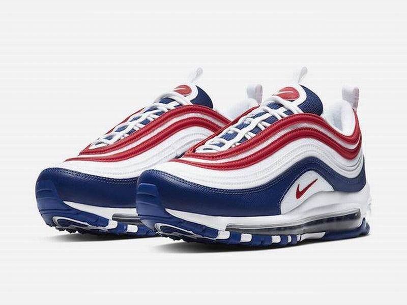 Premièrement, les baskets Nike Air Max 97 Femme incarnent un design emblématique et audacieux.