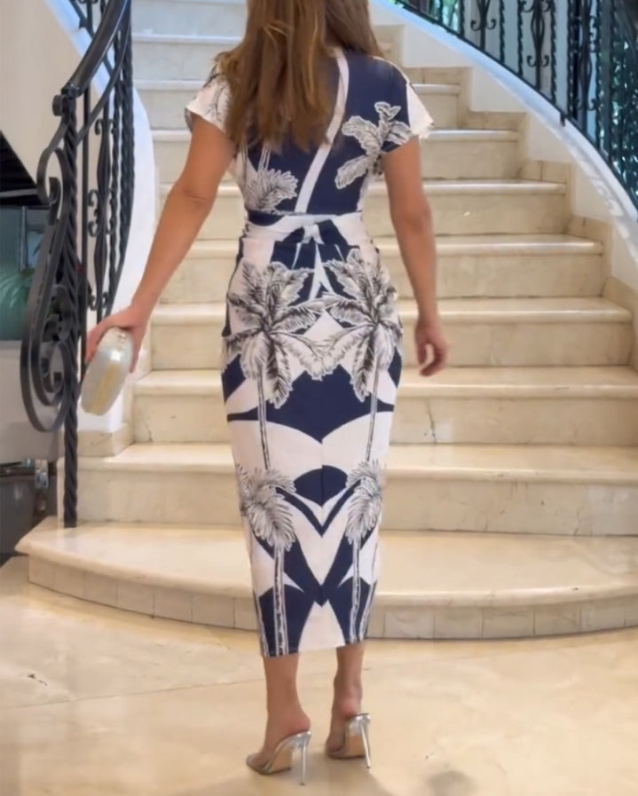 Premièrement : La  Robe moulante vintage baroque à manches longues et décolleté en V plongeant Femme.